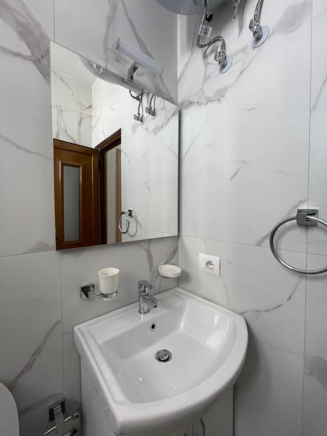 Sun And Sea Apartment Saranda Exterior foto